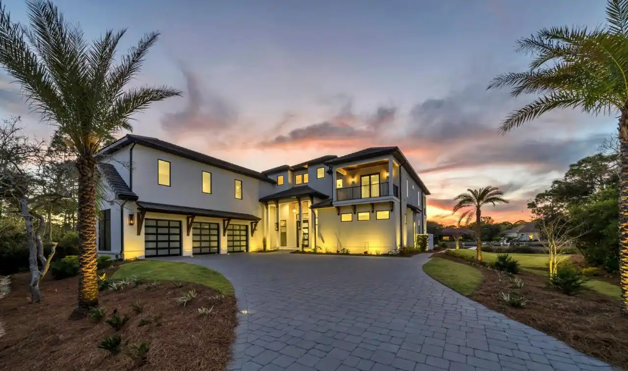 The Epitome of Luxury Waterfront Living