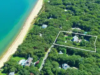 Elegant, Sunlit Retreat with Stunning Bay Views
