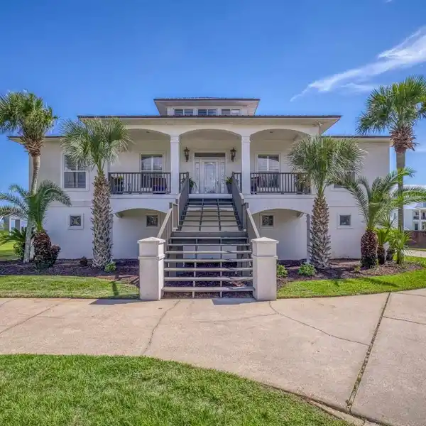 GRACEFUL WATERFRONT LIVING WITH EVERY UPSCALE TOUCH