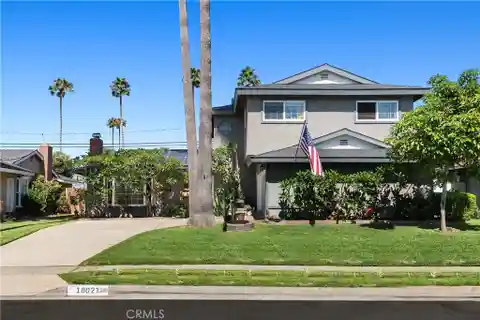 Inviting Home in a Quiet Neighborhood