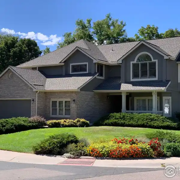 FANTASTIC LOCATION IN THE LANDINGS