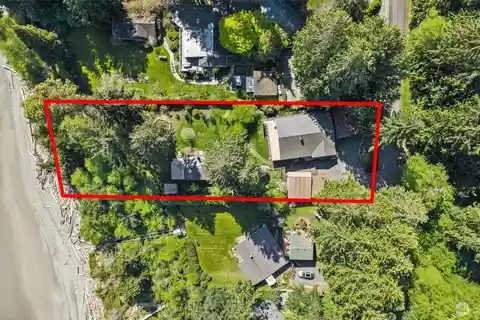 High-bluff Waterfront Property in Bells Beach