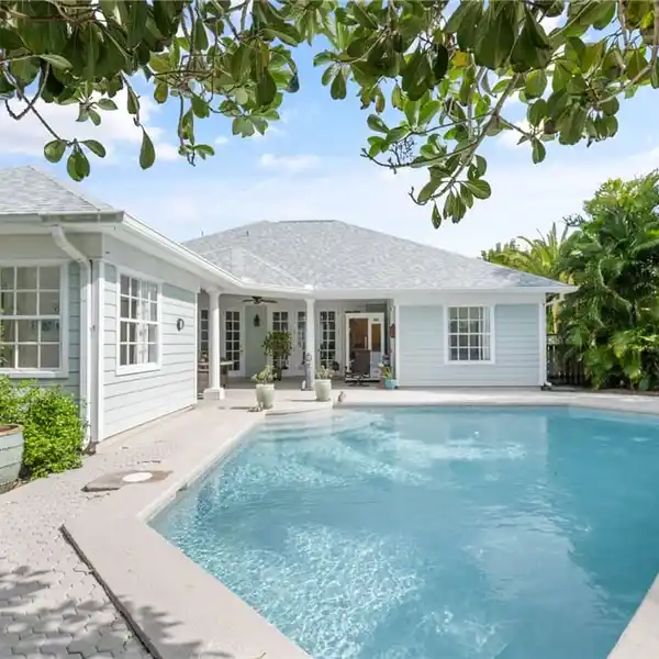 COASTAL GEM IN PRIME OCEAN DRIVE LOCATION