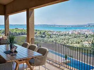New Villa with Spectacular Sea Views