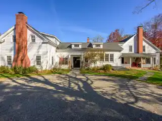 Restored 1790 Farmhouse