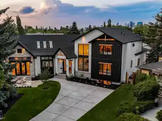 Rare Luxury Home on a Prime Cul-De-Sac