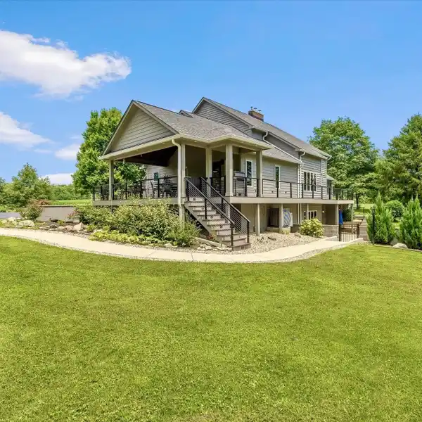 LUXURY WITH COUNTRY SERENITY