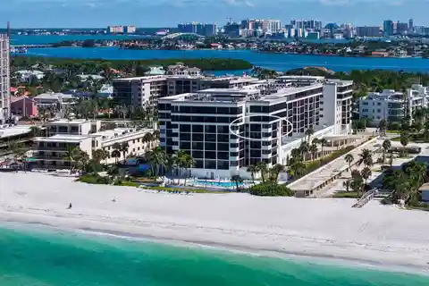 Luxurious Gulf-Front Corner Condo with Sweeping Views