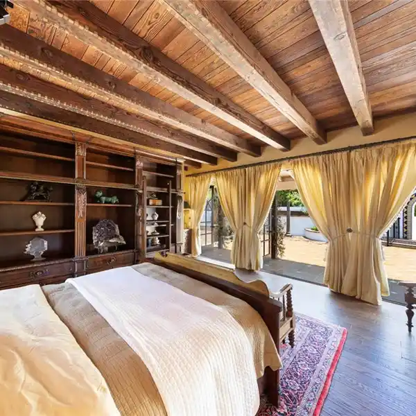 CASA HERMOSA