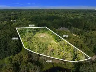 Extraordinary Parcel in Bloomfield Hills