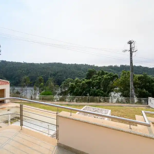 RENOVATED VILLA WITH EXPANSIVE GARDENS