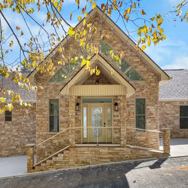 NORRIS LAKE NEW CONSTRUCTION LAKEFRONT PROPERTY