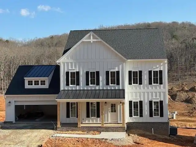 Modern Farmhouse with Stunning Mountain Views