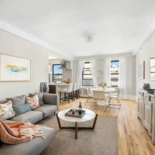 RENOVATED TOP-FLOOR CORNER HOME