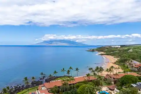 Makena Surf Ground Floor Condo Steps to the Beach