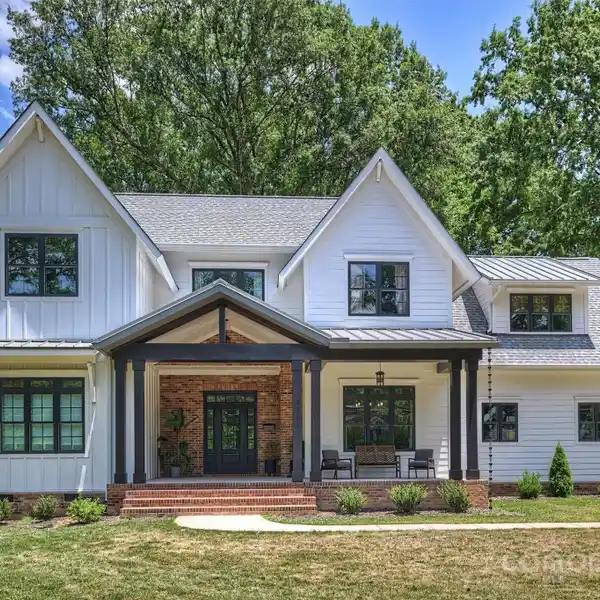 RUSTIC CHARM WITH CONTEMPORARY ELEGANCE