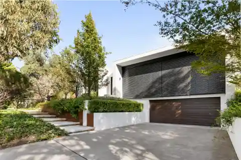 A Masterpiece of Modern Family Living