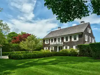 Refined Rental in Georgica