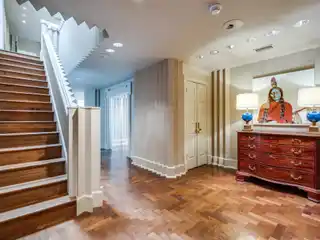 Designer-finished Condo Overlooking Downtown