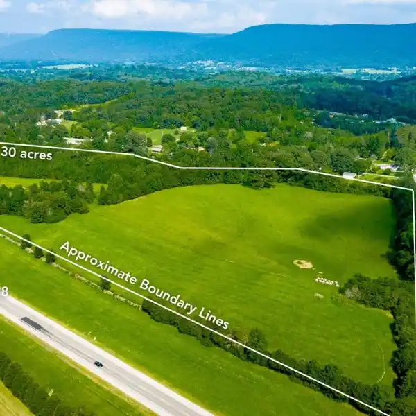 30 ACRES IN PRIME LOCATION