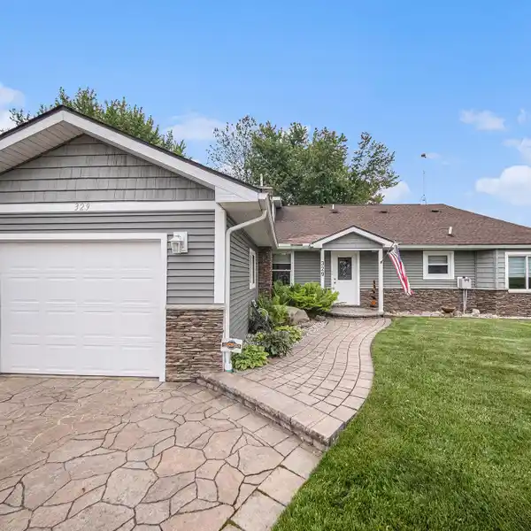 TRANQUIL WATERFALL PATIO MEETS DESIGNER LIVING