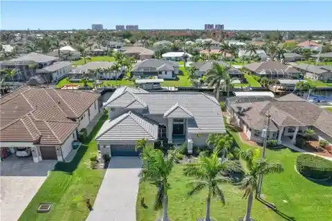 Exceptional Home on a Deep Sailboat-access Canal