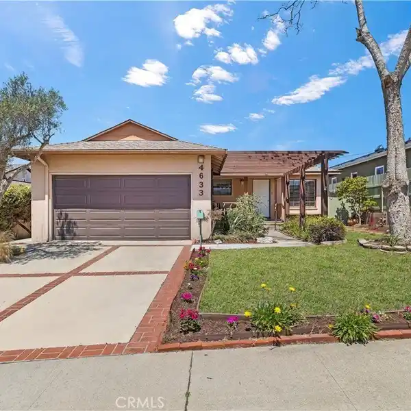TIMELESS APPEAL IN A PRIME TORRANCE LOCATION
