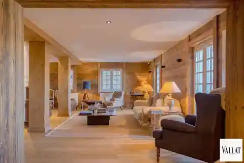 Renovated Chalet Blending Tradition and Modern Comfort