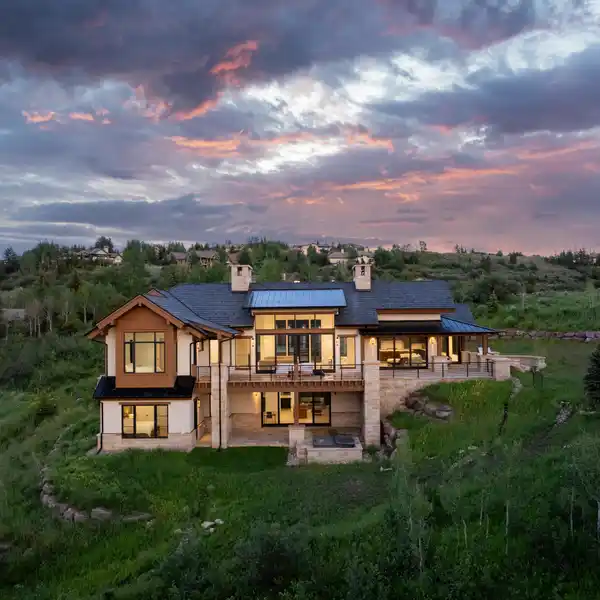 THE ULTIMATE MOUNTAIN RETREAT