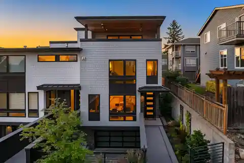 Thoughtfully Appointed Modern City Home