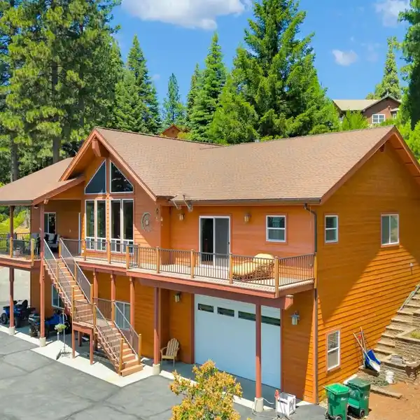 INCREDIBLE LAKE ALMANOR PROPERTY