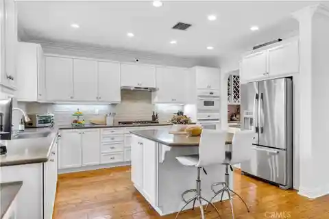 Sophisticated Sanctuary with Seamless Flow and Light