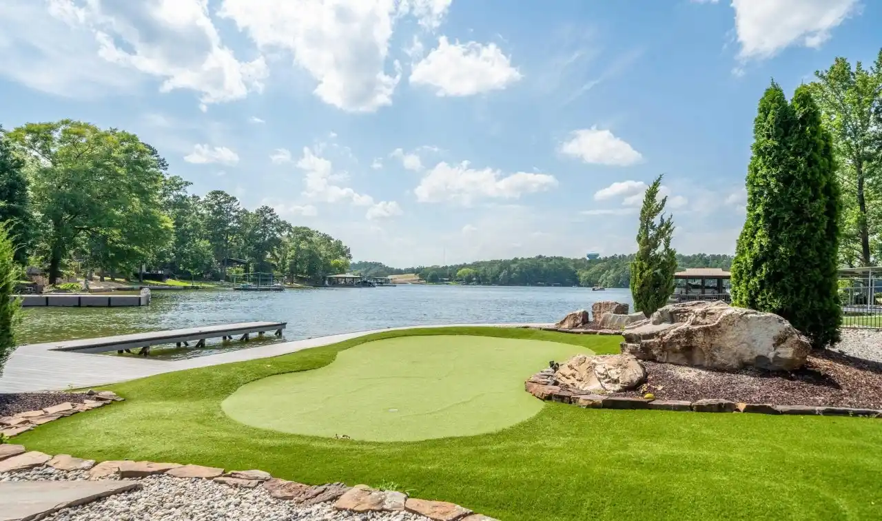 Meticulously Crafted Home on Lake Hamilton