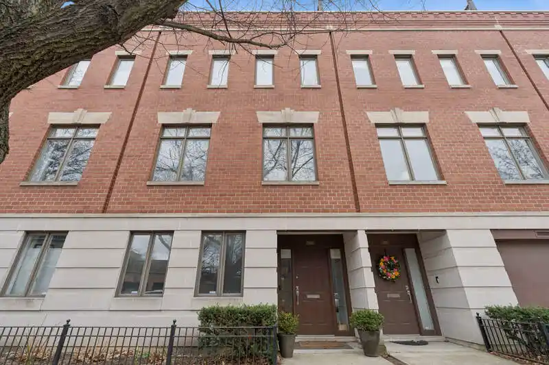 Beautifully Updated Home in the Heart of Lakeview