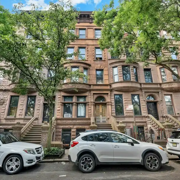 HISTORIC HARLEM TOWNHOUSE