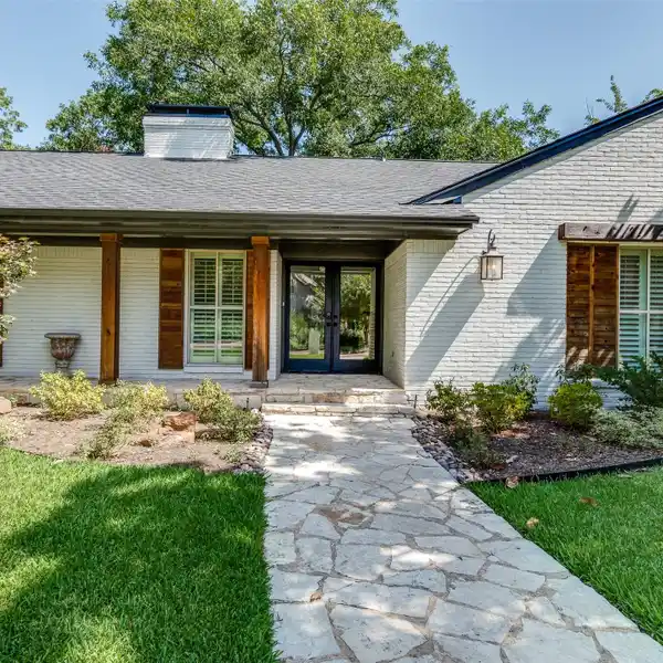 UPDATED SINGLE STORY HOME