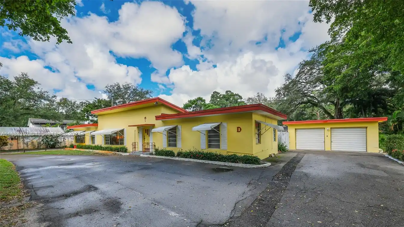 Classic Fort Lauderdale Ranch Style Home