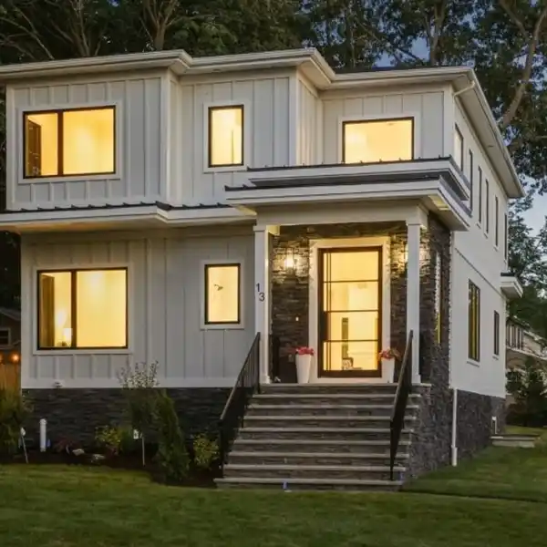 UNPARALLELED LUXURY CUSTOM CONTEMPORARY HOME