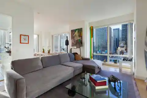 Spacious Convertible Three Bedroom at United Nations Plaza