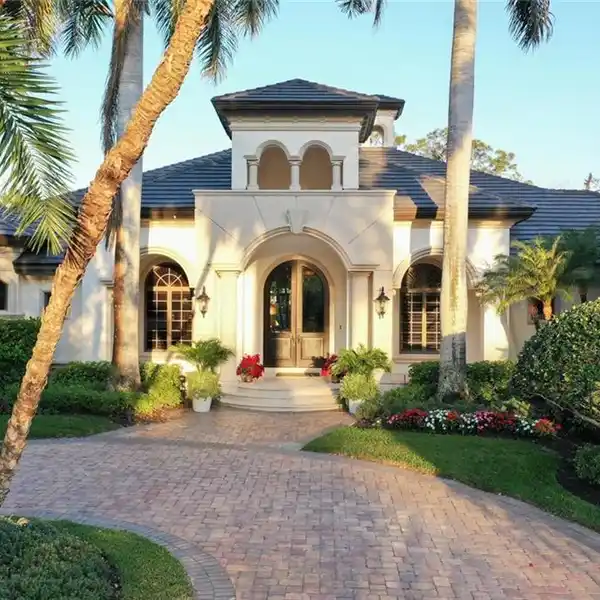 GRAND ESTATE IN MEDITERRA