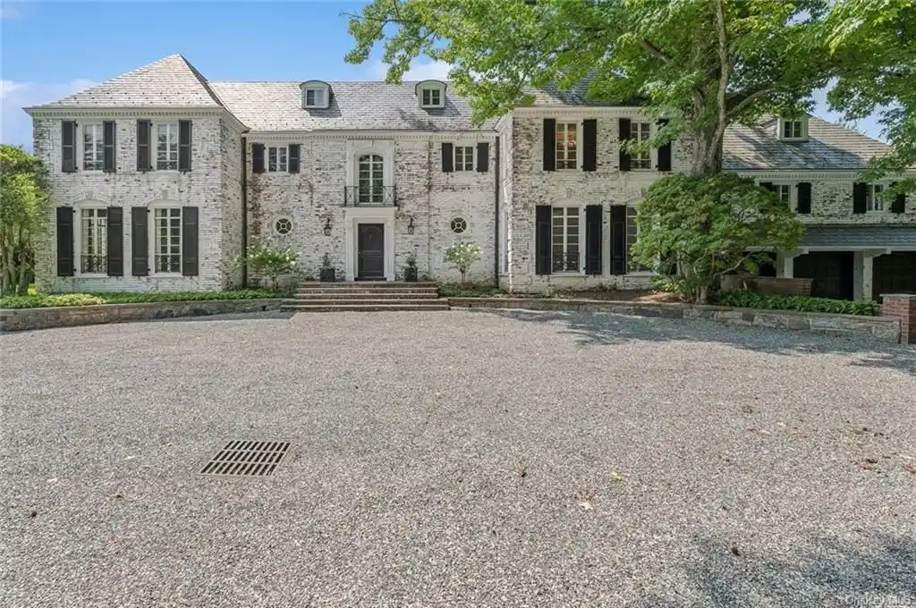 Timeless Elegance with Modern Luxury on Ten Acres