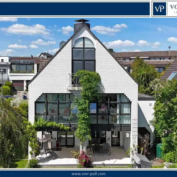 ARCHITECT-DESIGNED HOUSE IN A PRIME LOCATION