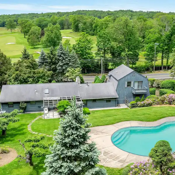 INCREDIBLE POTENTIAL IN A HIGHLY DESIRABLE LOCATION