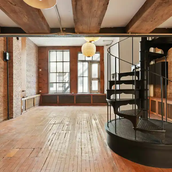 AUTHENTIC FLUXHOUSE LOFT