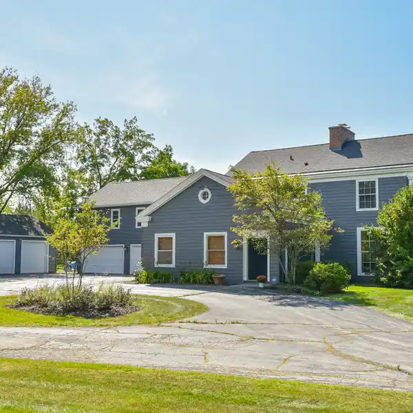 BREATHTAKING ESTATE ON OVER FIVE ACRES