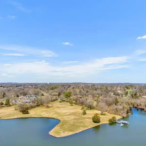 SPECTACULAR ESTATE LOT ON OLD HICKORY LAKE