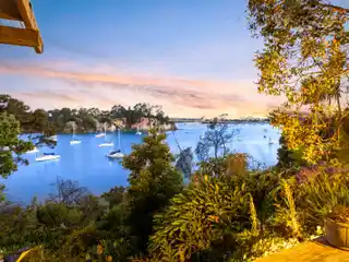 Waterfront Haven with Direct Harbour Access