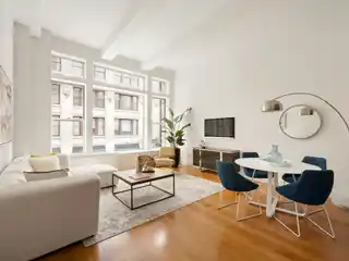 Spacious and Sunny Condo in Prime Flatiron Location