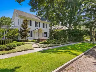 Old Northeast Craftsman-style Dupont Home