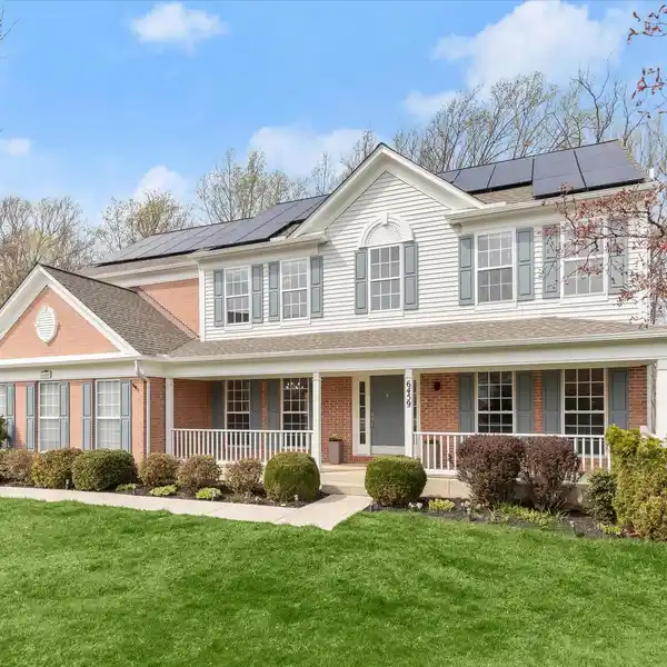 EXQUISITE COLONIAL IN CLARKS GLEN